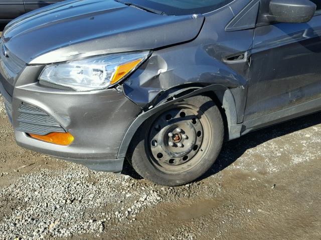 1FMCU0F76EUA35725 - 2014 FORD ESCAPE S GRAY photo 9