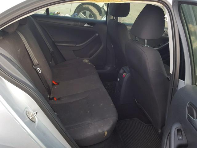 3VW2K7AJ4FM401864 - 2015 VOLKSWAGEN JETTA BASE 灰色 照片 6