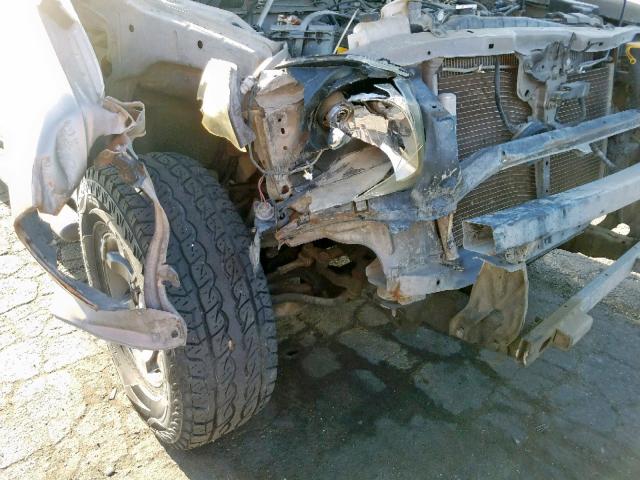 1N6ED29X04C441814 - 2004 NISSAN FRONTIER C TAN photo 9