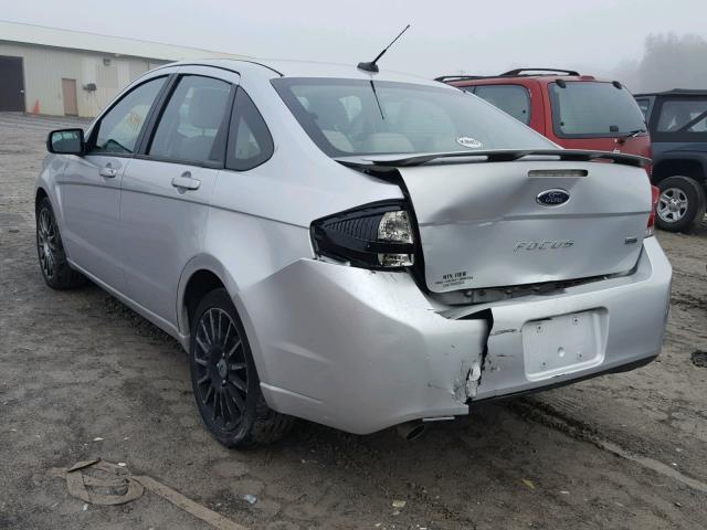 1FAHP3GN5AW130958 - 2010 FORD FOCUS SES SILVER photo 3