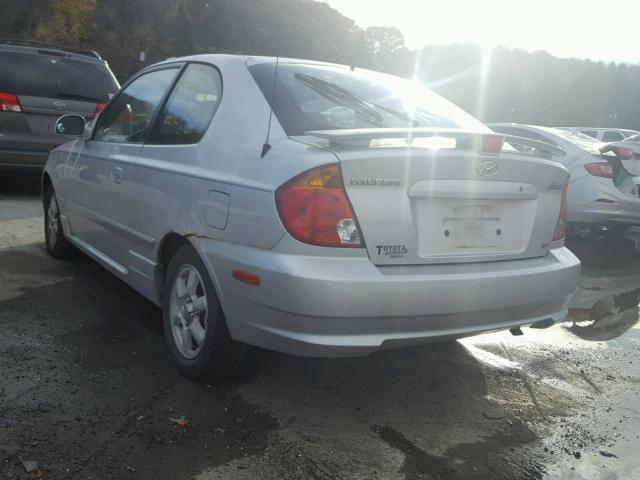 KMHCG35C54U291408 - 2004 HYUNDAI ACCENT GL SILVER photo 3