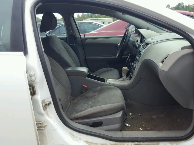 1G1ZC5EU3BF142150 - 2011 CHEVROLET MALIBU 1LT WHITE photo 5