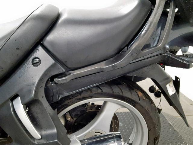 WB10418A9YZC68818 - 2000 BMW R1100 RT BLACK photo 13