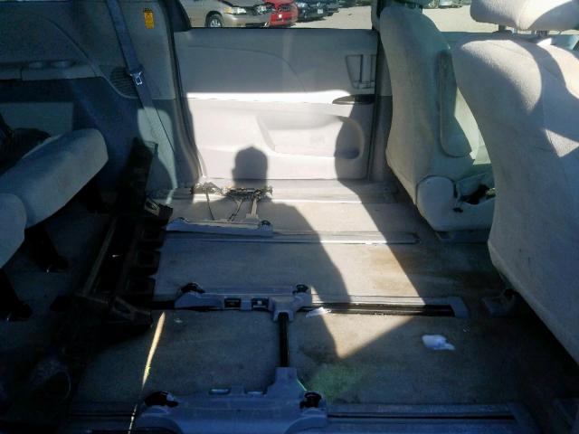 5TDZK3DC4ES522268 - 2014 TOYOTA SIENNA GRAY photo 6