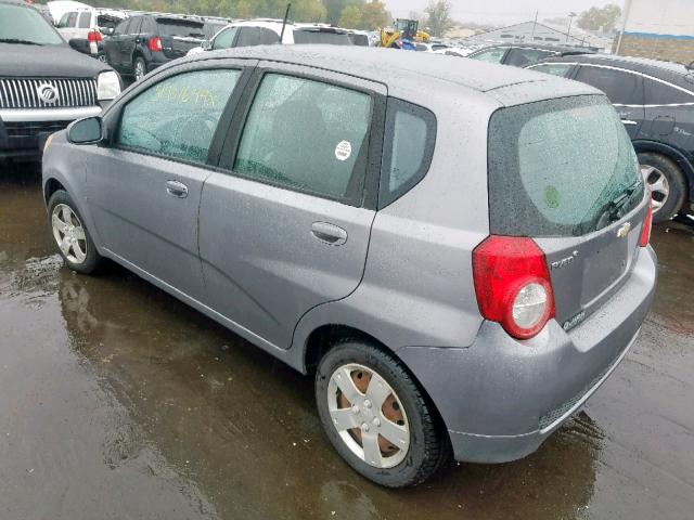 KL1TD66E49B608278 - 2009 CHEVROLET AVEO LS GRAY photo 3