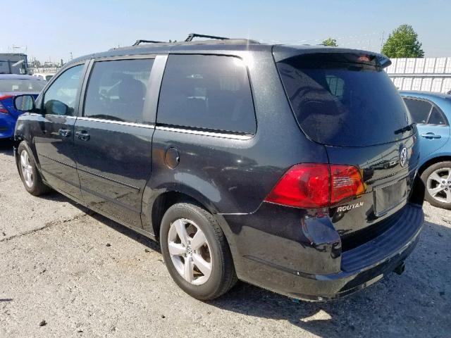 2C4RVABG0CR222301 - 2012 VOLKSWAGEN ROUTAN SE BLACK photo 3