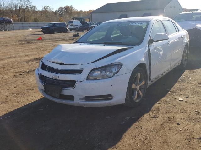 1G1ZC5E07CF106749 - 2012 CHEVROLET MALIBU 1LT WHITE photo 2