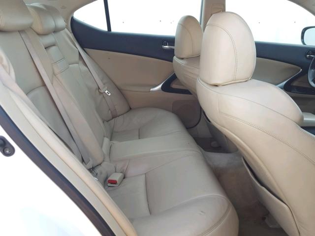 JTHBK262772056117 - 2007 LEXUS IS 250 WHITE photo 6