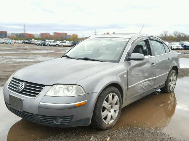 WVWRH63B91P285256 - 2001 VOLKSWAGEN PASSAT GLX 灰色 照片 2