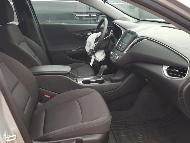 1G1ZB5ST3JF171905 - 2018 CHEVROLET MALIBU LS ვერცხლისფერი ფოტო 5