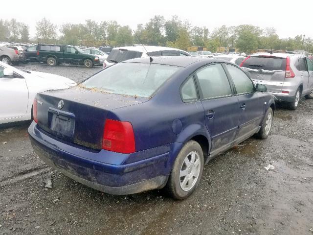 WVWMA23B8YP430482 - 2000 VOLKSWAGEN PASSAT GLS BLUE photo 4