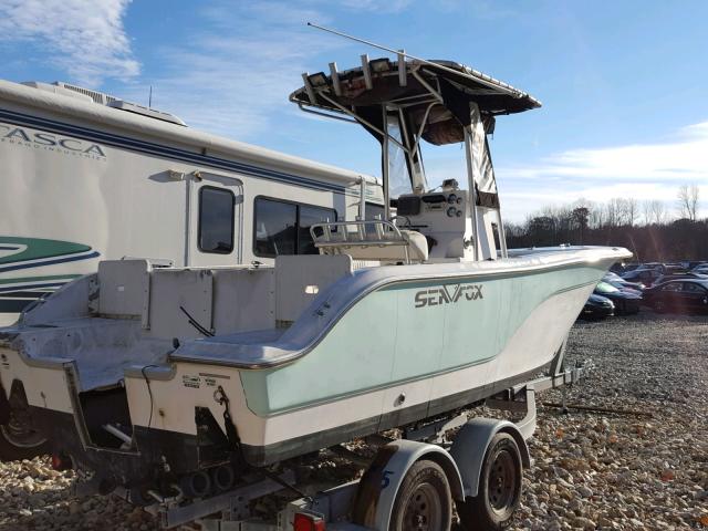 LYGHD186L506 - 2006 ARNES BOAT WHITE photo 4