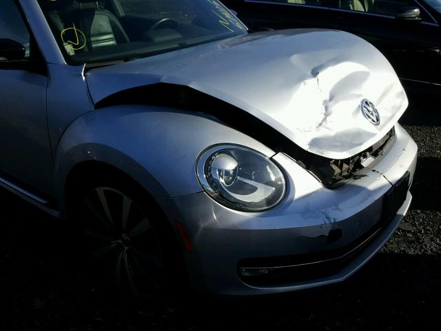 3VWVA7AT7CM664511 - 2012 VOLKSWAGEN BEETLE TUR SILVER photo 9