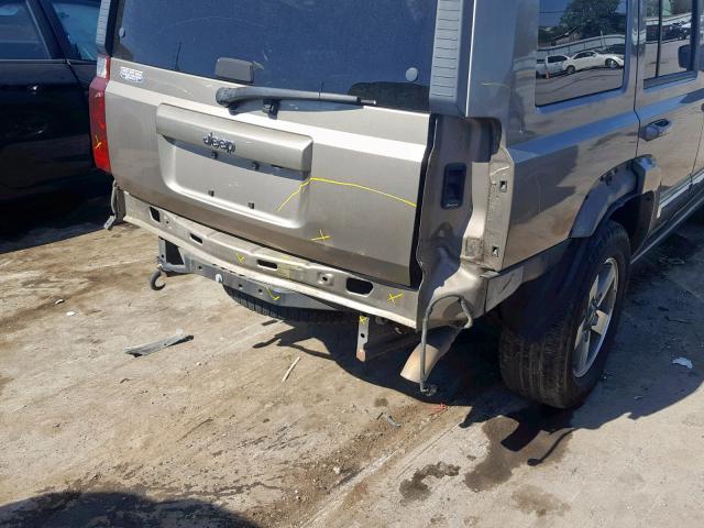 1J8HH48N16C329079 - 2006 JEEP COMMANDER ოქროსფერი ფოტო 9
