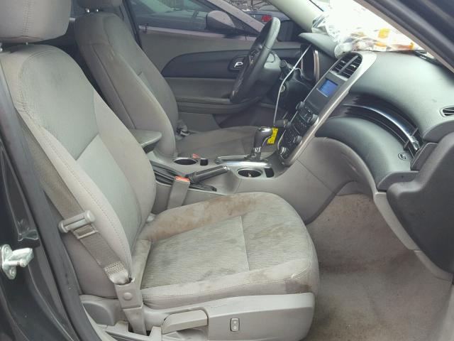 1G11B5SL6EF274982 - 2014 CHEVROLET MALIBU LS ნაცრისფერი ფოტო 5