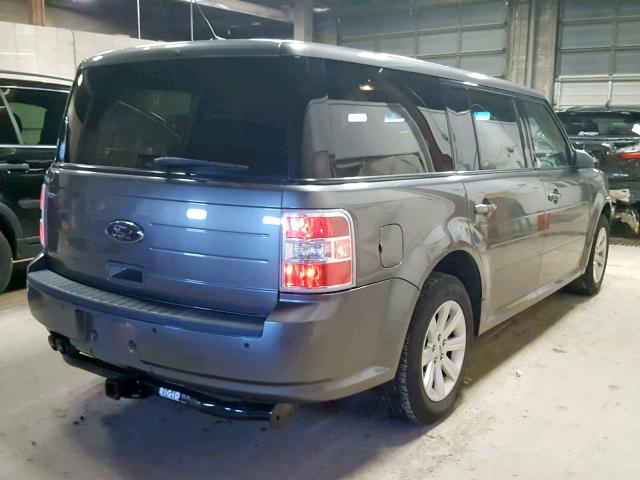 2FMGK5BC6ABA87959 - 2010 FORD FLEX SE SILVER photo 4