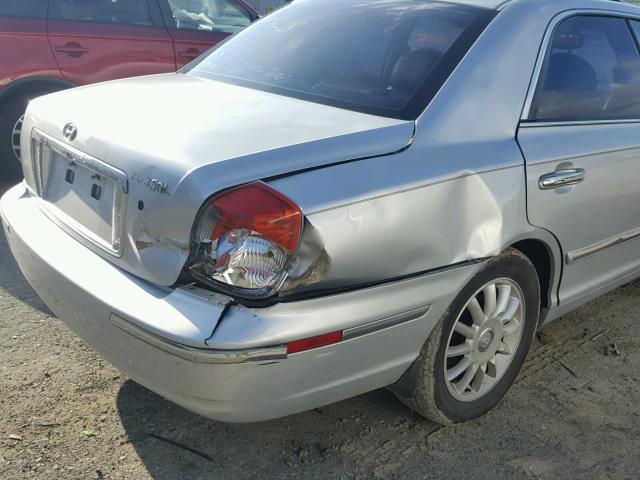 KMHFU45E04A299091 - 2004 HYUNDAI XG 350 SILVER photo 9