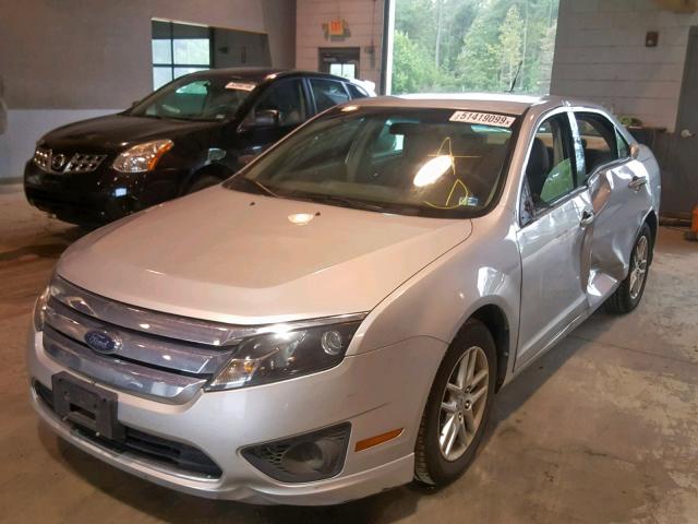 3FAHP0GA6AR190892 - 2010 FORD FUSION S SILVER photo 2