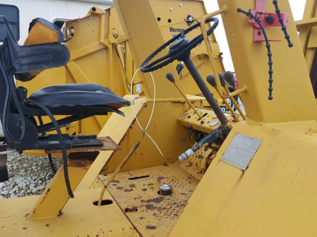 803 - 1984 FORK LIFT YELLOW photo 5