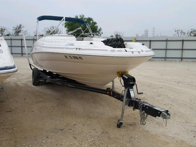 SERV3412K798 - 1998 SEAR BOAT WHITE photo 1