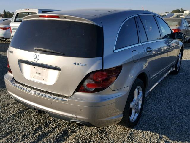 4JGCB65E89A093898 - 2009 MERCEDES-BENZ R 350 4MAT GRAY photo 4