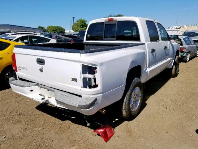 1D7HE48NX7S197422 - 2007 DODGE DAKOTA QUA WHITE photo 4