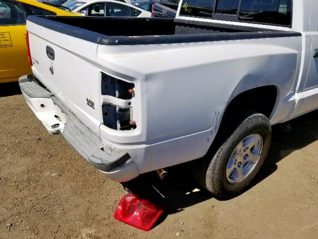 1D7HE48NX7S197422 - 2007 DODGE DAKOTA QUA WHITE photo 9