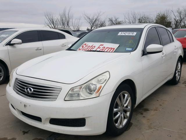 JNKCV61EX9M302749 - 2009 INFINITI G37 BASE WHITE photo 2