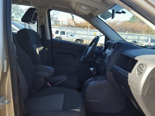 1J4FT47A79D230190 - 2009 JEEP COMPASS SP 米色 照片 5