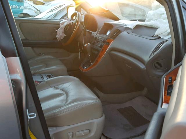 JTJHF10U910167255 - 2001 LEXUS RX 300 SILVER photo 5