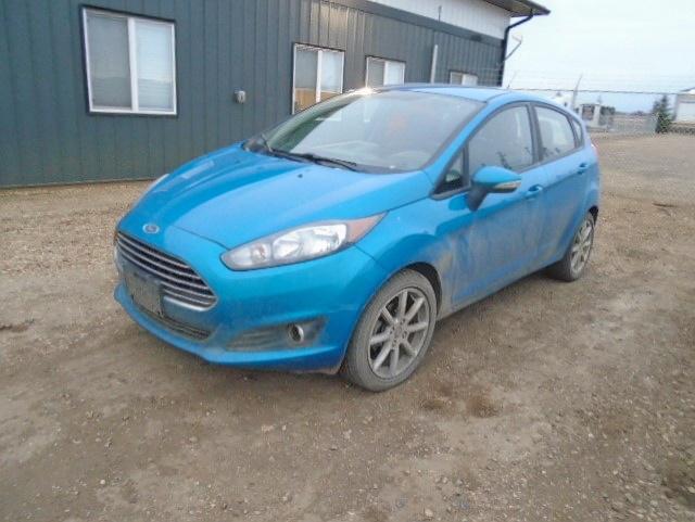 3FADP4EJXEM230239 - 2014 FORD FIESTA SE BLUE photo 2