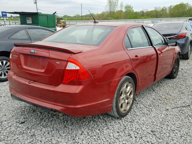 3FAHP0HA1AR239477 - 2010 FORD FUSION SE RED photo 4