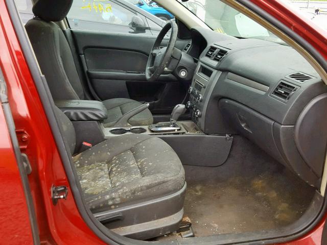 3FAHP0HA1AR239477 - 2010 FORD FUSION SE RED photo 5