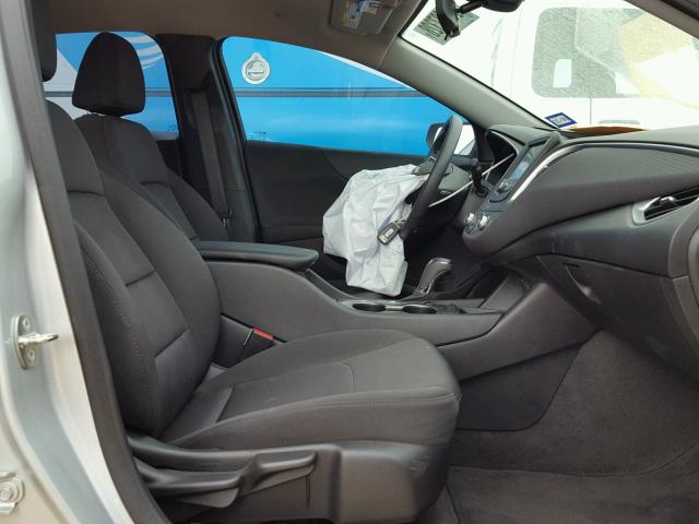 1G1ZB5ST6JF147078 - 2018 CHEVROLET MALIBU LS 银色 照片 5
