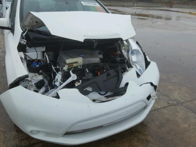 1N4AZ0CP6DC404739 - 2013 NISSAN LEAF S WHITE photo 9