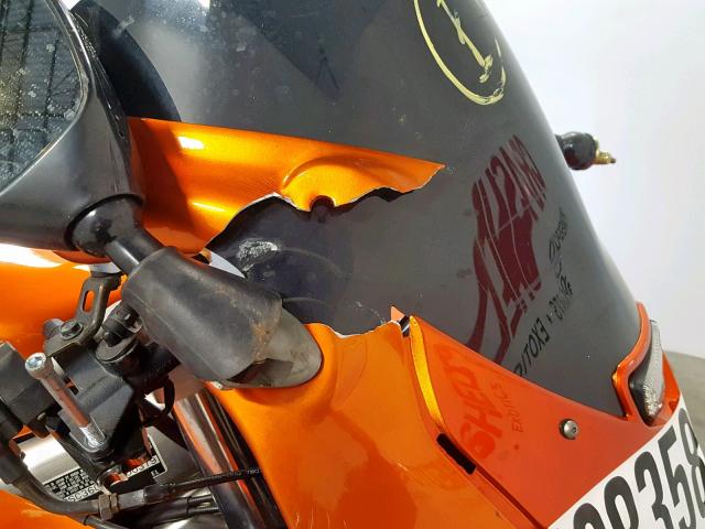 JH2SC3603WM000379 - 1998 HONDA VTR1000 F ORANGE photo 18