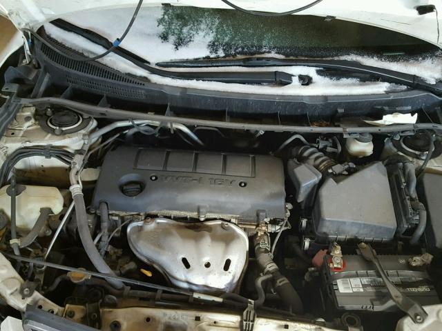 5Y2SM67039Z424514 - 2009 PONTIAC VIBE WHITE photo 7