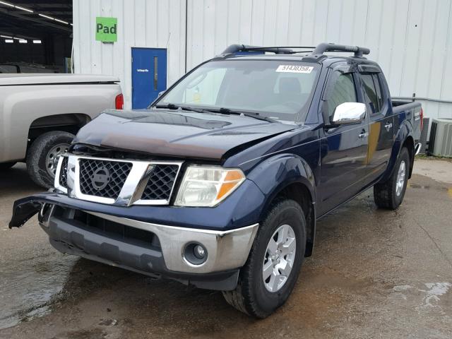 1N6AD07W97C413348 - 2007 NISSAN FRONTIER C BLUE photo 2