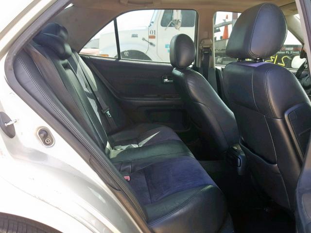 JTHBD182110019956 - 2001 LEXUS IS 300 SILVER photo 6