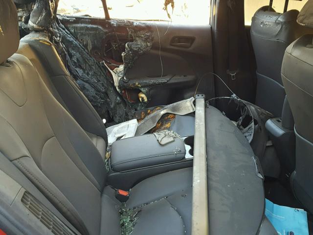 JTDKARFP9H3016089 - 2017 TOYOTA PRIUS PRIM წითელი ფოტო 6