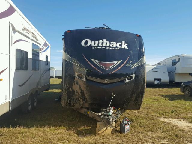 4YDT32828GB452456 - 2016 OUTB TRAVEL TRL TWO TONE photo 9