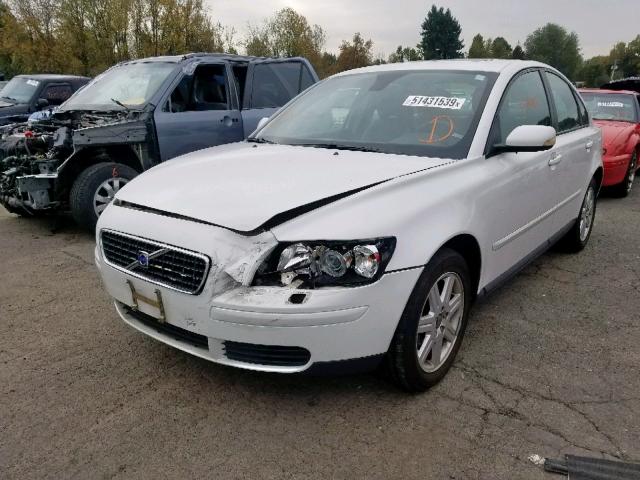 YV1MS382262210206 - 2006 VOLVO S40 2.4I WHITE photo 2