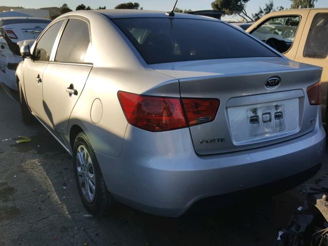 KNAFU4A29A5195636 - 2010 KIA FORTE EX SILVER photo 3