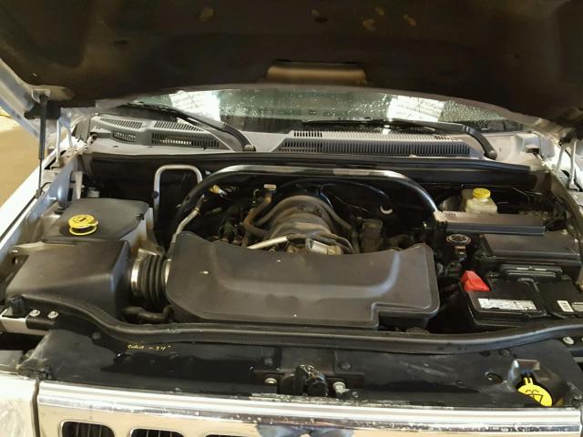 1J8HG58247C632907 - 2007 JEEP COMMANDER Gümüş foto 7