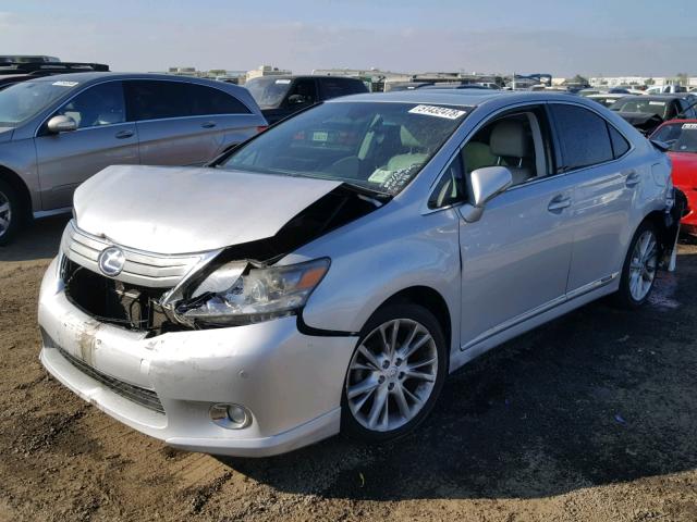 JTHBB1BA4B2047388 - 2011 LEXUS HS 250H SILVER photo 2