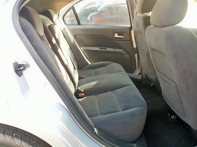 3FAFP07126R120515 - 2006 FORD FUSION SE SILVER photo 6