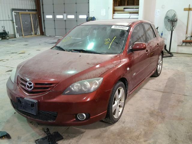 JM1BK343361412537 - 2006 MAZDA 3 HATCHBAC RED photo 2