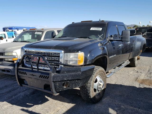 1GT426C84BF222900 - 2011 GMC SIERRA K35 BLACK photo 2