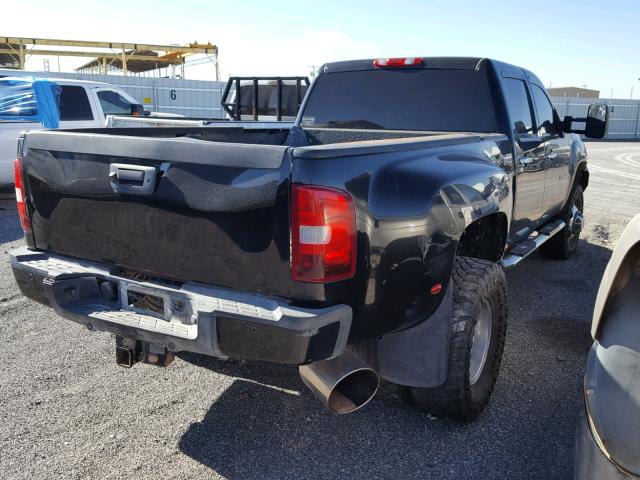 1GT426C84BF222900 - 2011 GMC SIERRA K35 BLACK photo 4