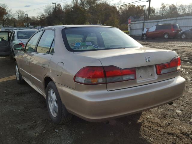 1HGCG16552A028487 - 2002 HONDA ACCORD EX GOLD photo 3